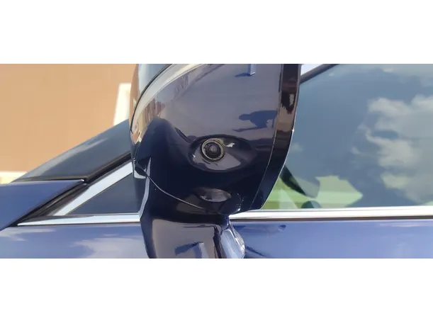 Car image 33