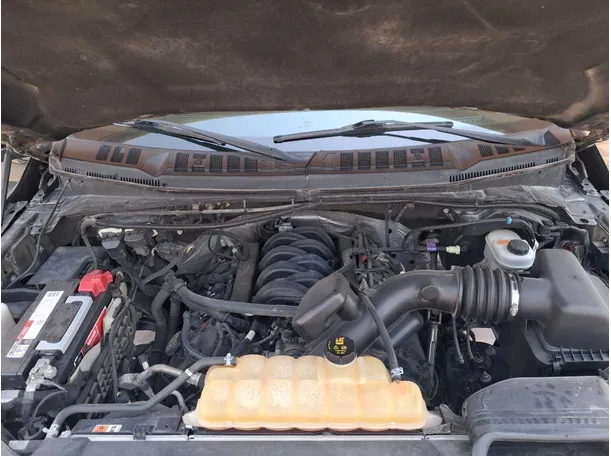 Car image 18