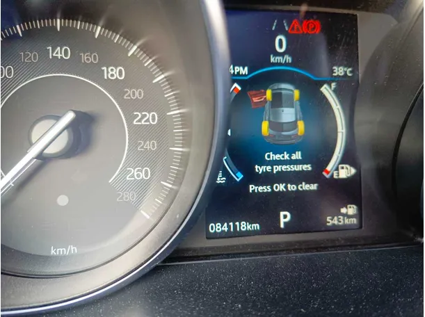 Car image 28