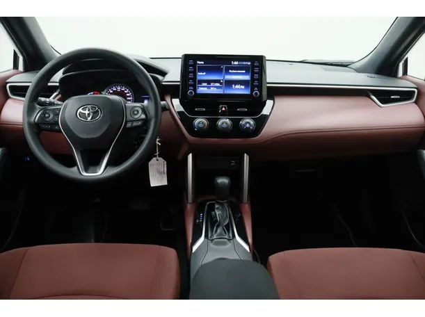 Car image 14