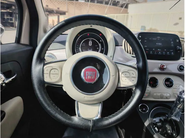 Car image 18