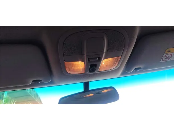 Car image 24