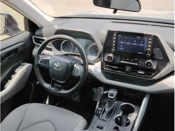 Car image 21