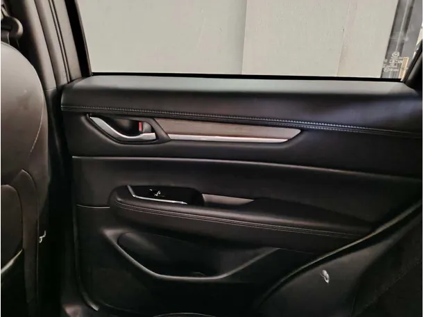 Car image 44