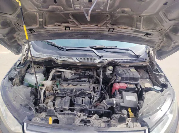 Car image 26