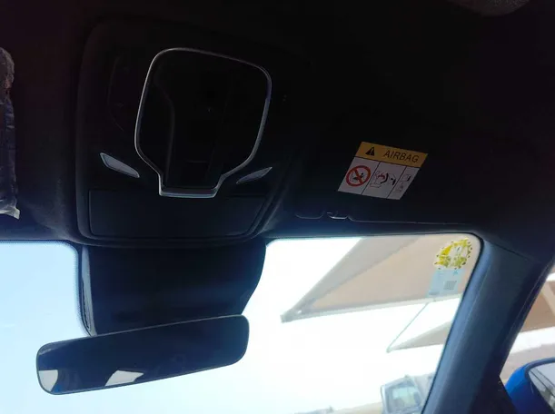 Car image 28