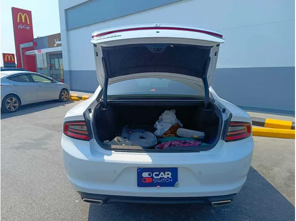 Car image 26