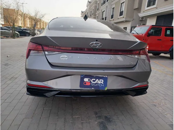 Car image 7