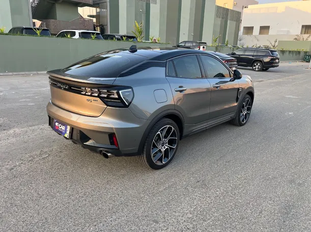 Car image 5