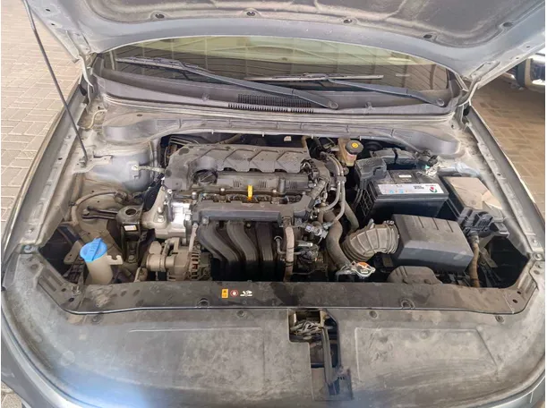 Car image 28