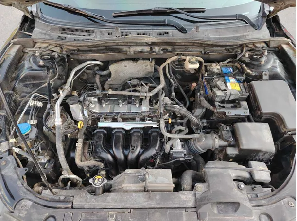 Car image 26