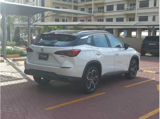 Car image 5