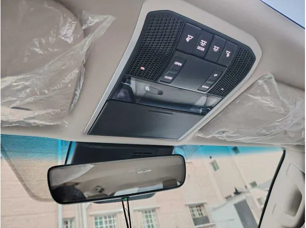 Car image 42