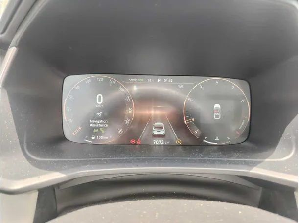 Car image 27