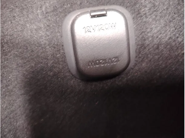 Car image 36