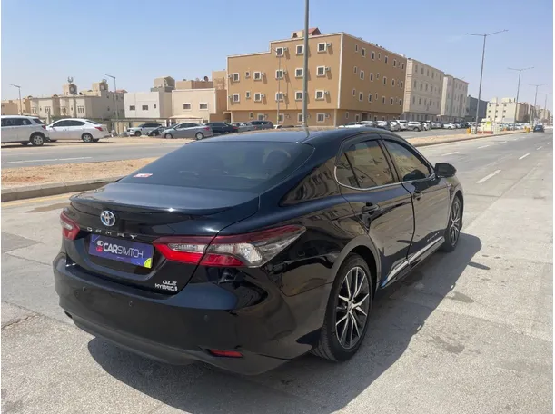Car image 5
