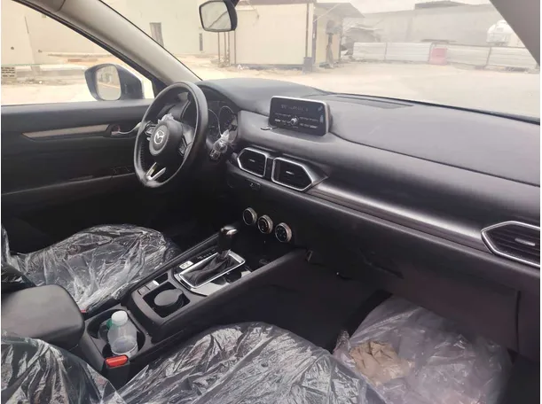 Car image 15