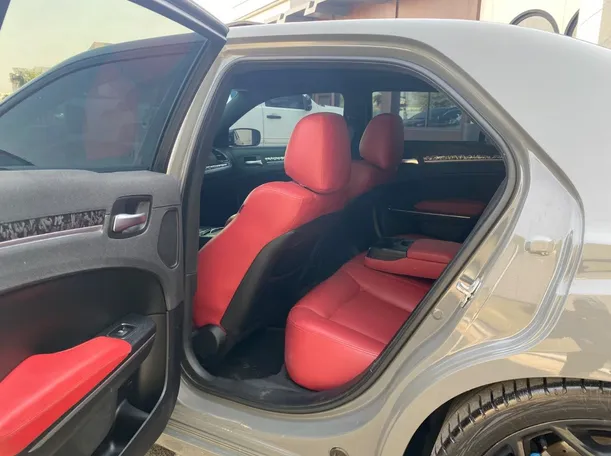 Car image 13