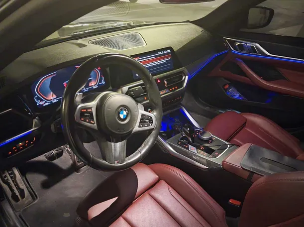 Car image 10