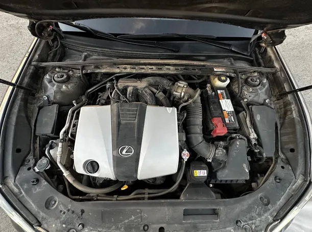 Car image 26