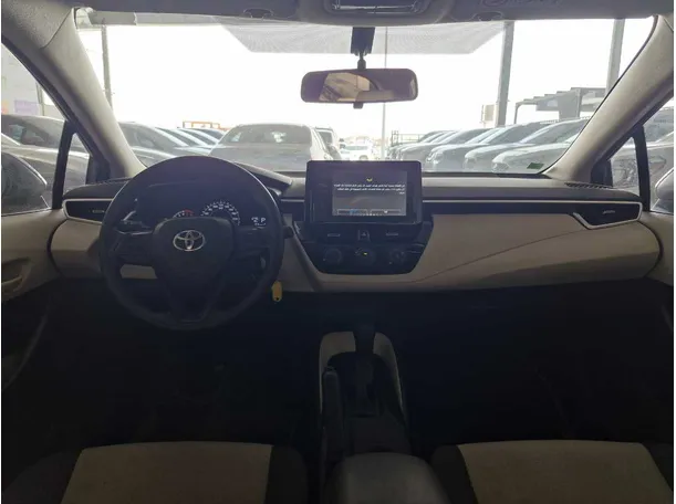 Car image 9