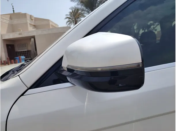 Car image 33