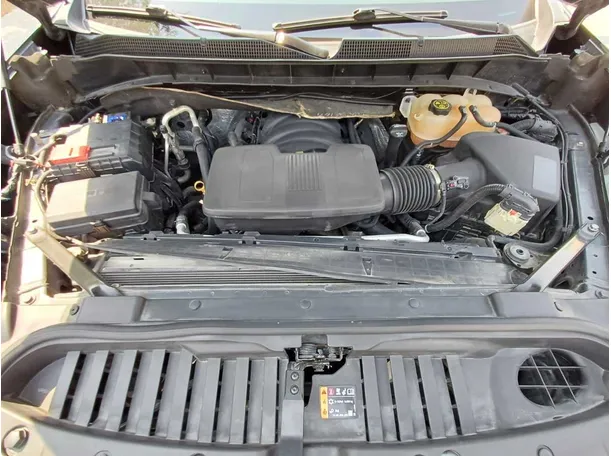 Car image 27