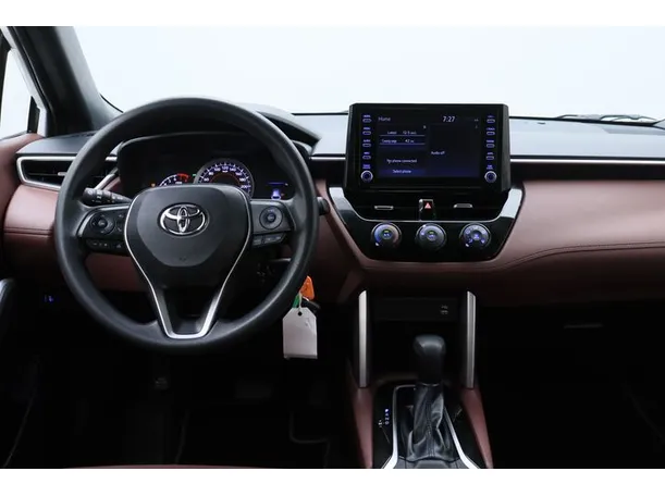 Car image 15