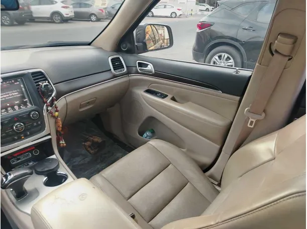 Car image 31