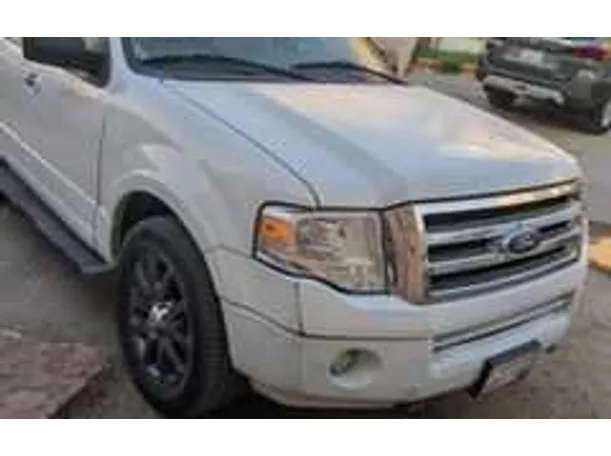 2012 Ford Expedition in KSA