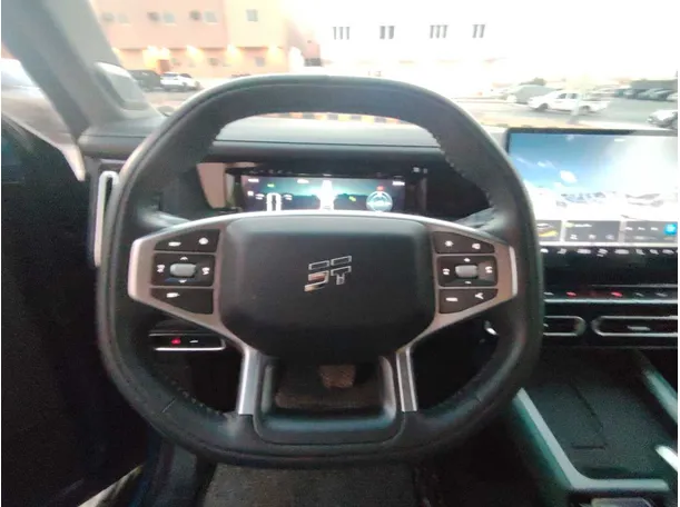 Car image 23