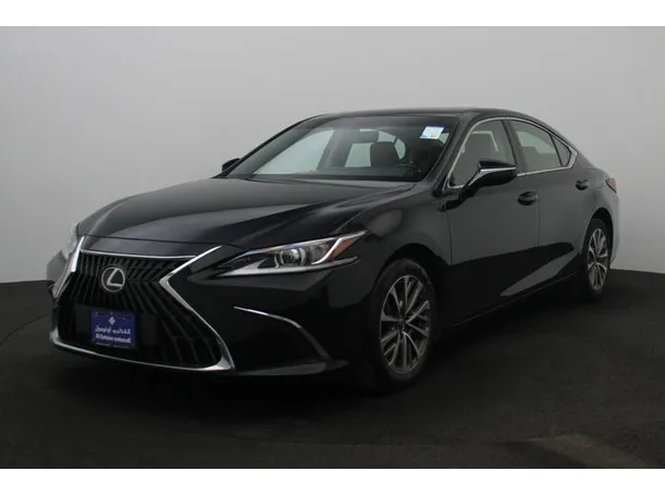 2023 Lexus ES350 in Dubai