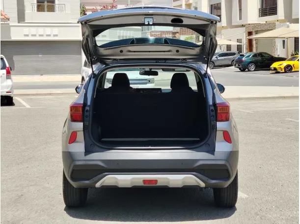 Car image 21