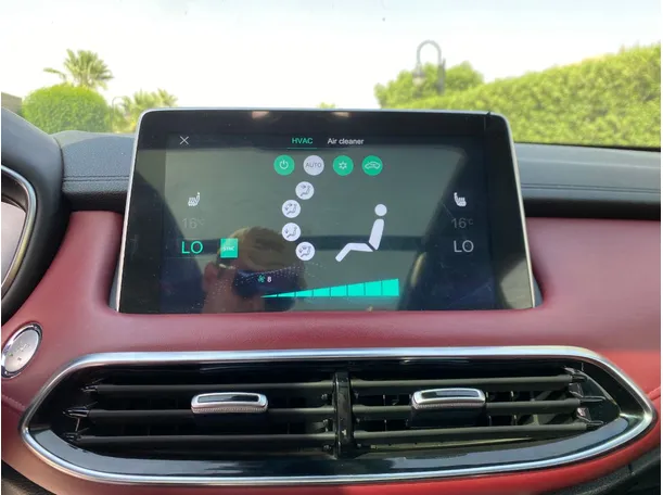 Car image 17