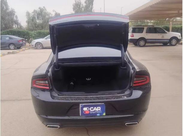 Car image 23