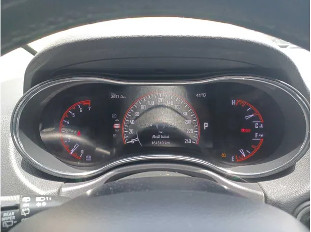 Car image 17