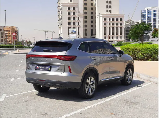 Car image 5