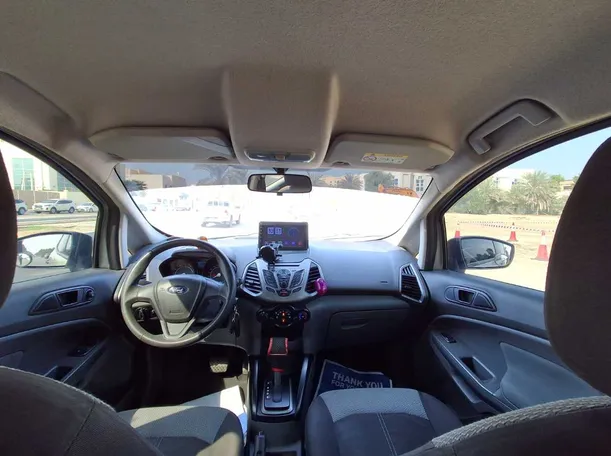 Car image 18
