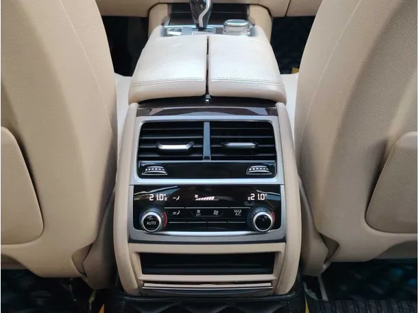 Car image 42
