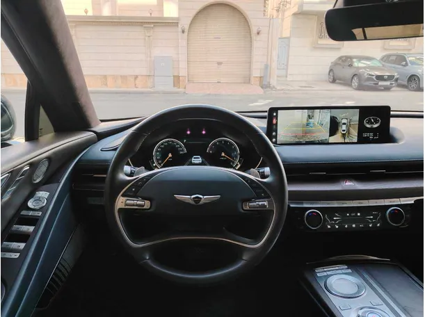 Car image 25