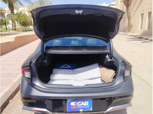 Car image 21