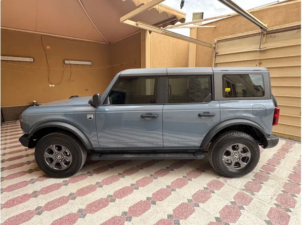 Car image 6