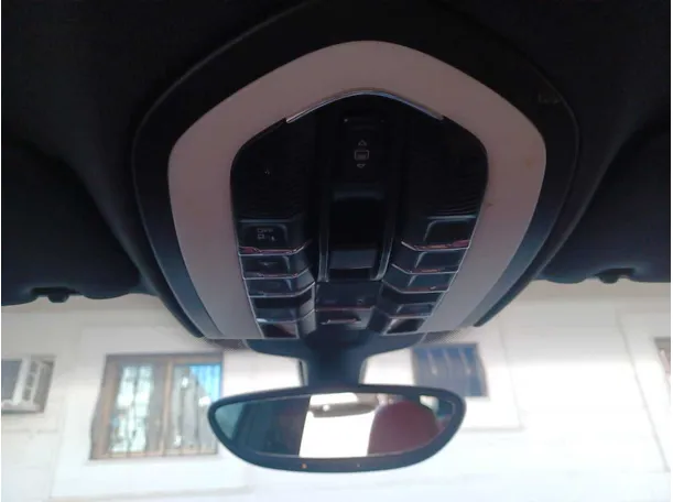 Car image 21