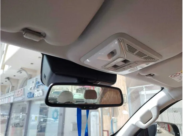 Car image 38