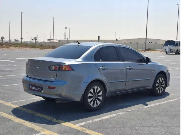 Car image 5