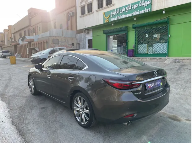 Car image 7