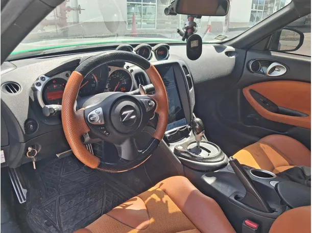 Car image 11