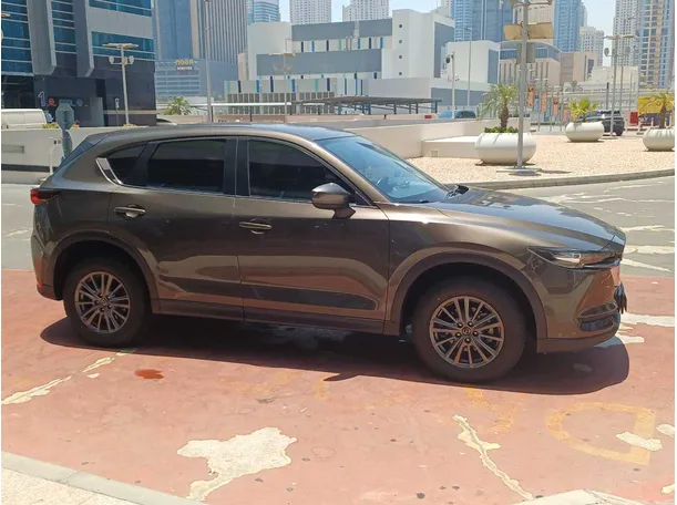 Car image 8