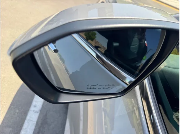 Car image 33