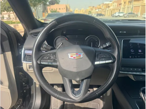 Car image 17